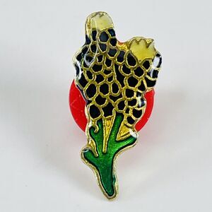 Vintage Enamel Pin Berries Flower Fruit Cluster Gold Tone Lapel Hat Tie Tack